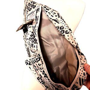 Kavu Bag Crossbody Rope Puff Sling Pack, Black white Geo Cluster Outdoor Wear